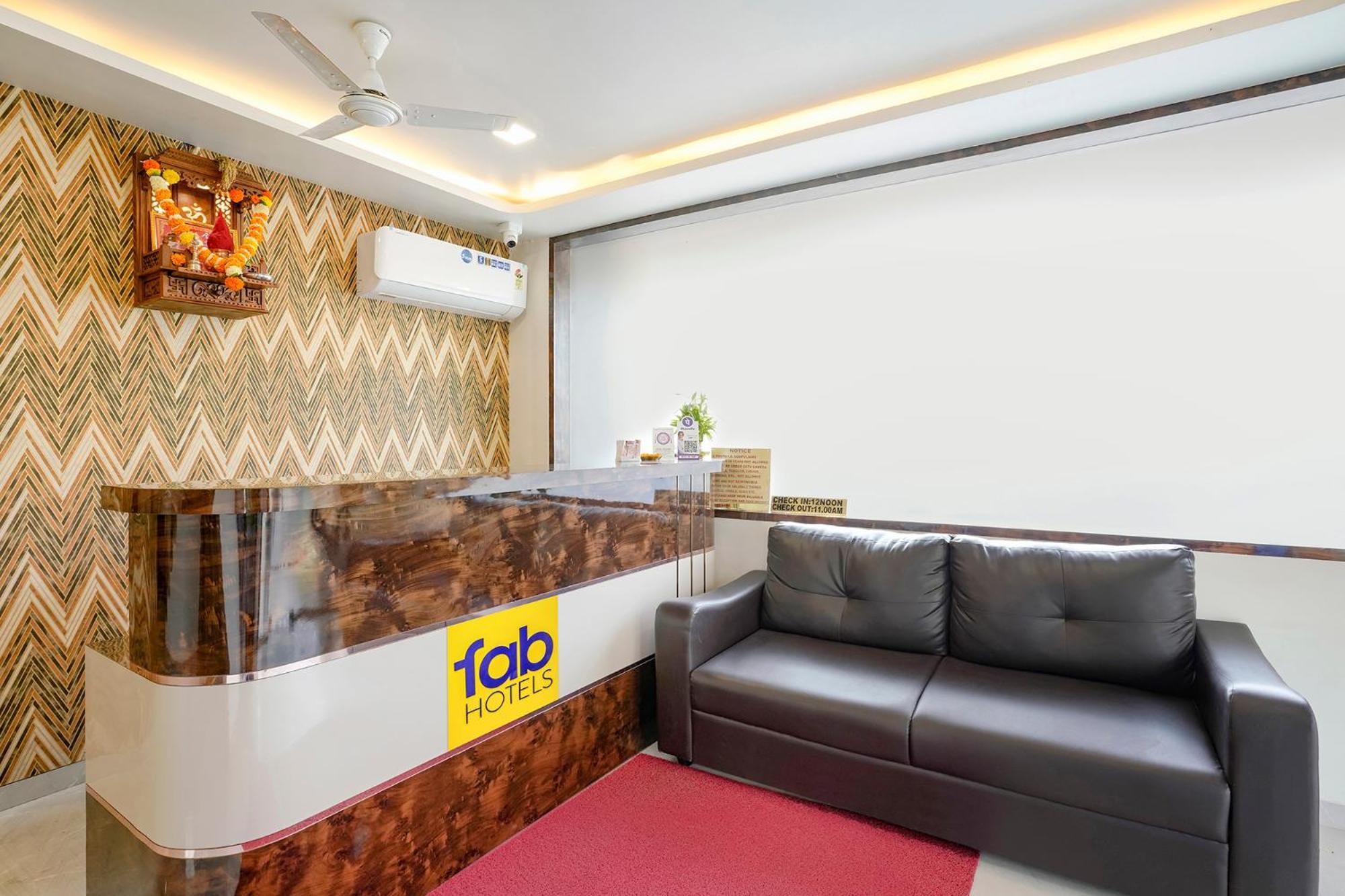 Fabhotel The Mint Mumbai Bagian luar foto